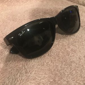 ⭐️ 1 HOUR SALE ⭐️ Authentic Ray-Ban Wayfarer
